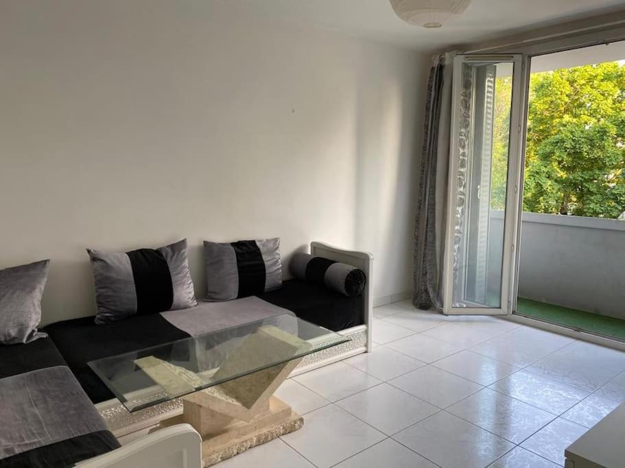 Joli Appartement Proche Metro 里昂 外观 照片